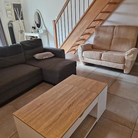 Petite maison meublée entre Avignon et Carpentras Morieres-les-Avignon Esterno foto
